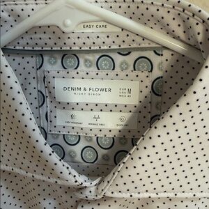 Size M Men’s Polka Dot Button Down Shirt by Denim & Flower